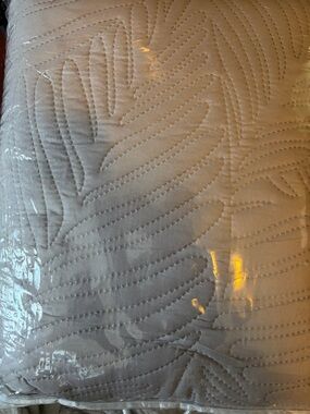 Quilted Comforter and Shams in Light Gray - King size